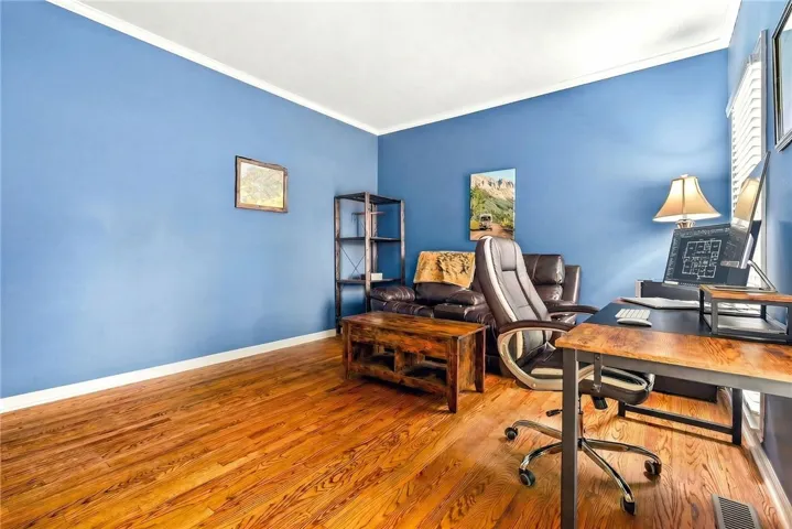 Bonus Room - Downstairs