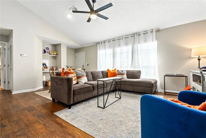 Welcome to Auburn Crossing!