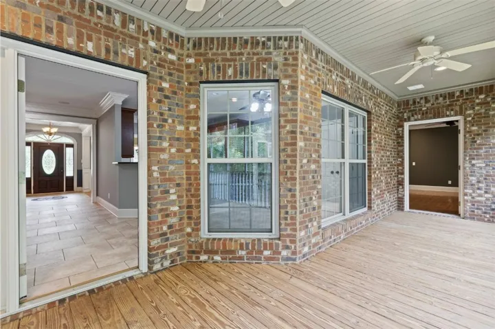 Screened in porch