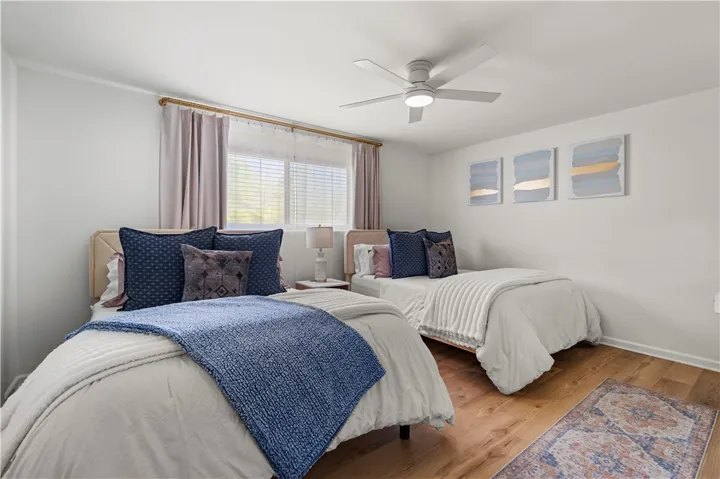 Two queens in one bedroom