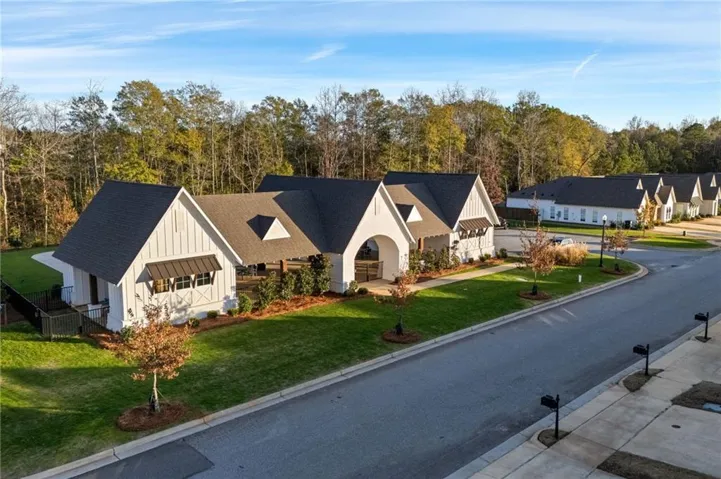 Residents of Fox Run enjoy access to the neighborhood pool, pavilion, and green spaces.