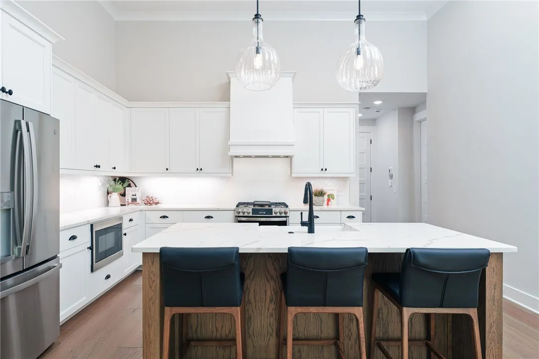 ARLINGTON MODEL HOME