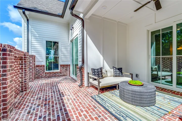 ARLINGTON REAR PATIO MODEL HOME
