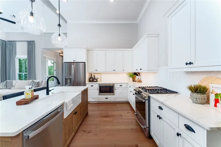 ARLINGTON MODEL HOME