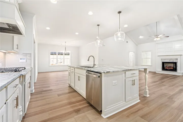 2608 Cherington Drive, Auburn, Alabama 36832