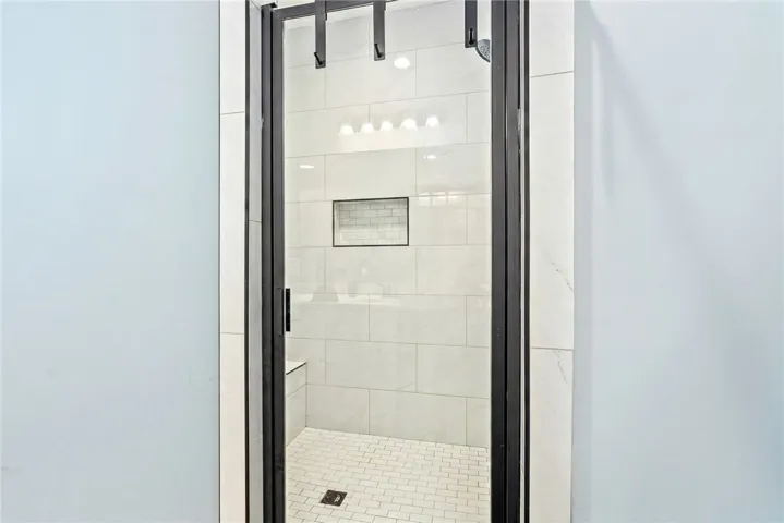 Primary shower