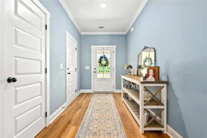 Welcome to 12458 Lee Road 72!