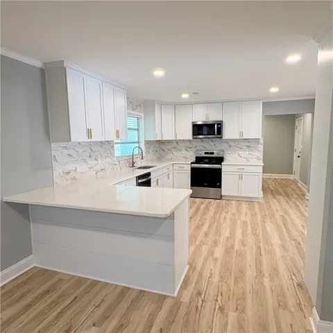 2502 13th Avenue, Valley, Alabama 36854