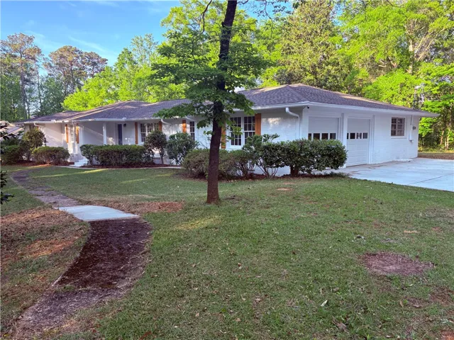 2502 13th Avenue, Valley, Alabama 36854