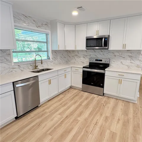 2502 13th Avenue, Valley, Alabama 36854