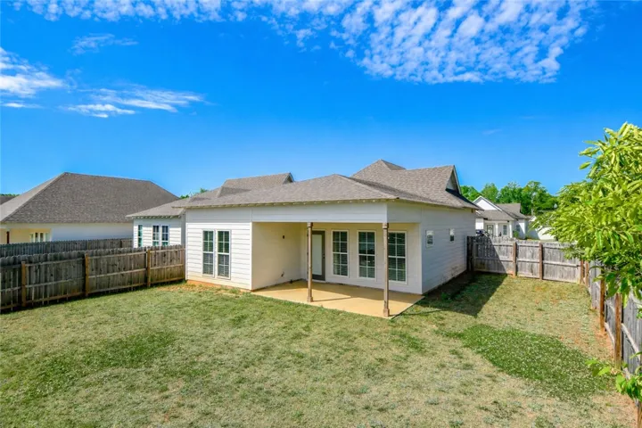 1297 Fox Tail Lane, Opelika, Alabama 36801
