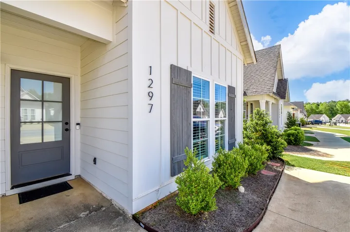 1297 Fox Tail Lane, Opelika, Alabama 36801