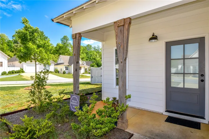1297 Fox Tail Lane, Opelika, Alabama 36801