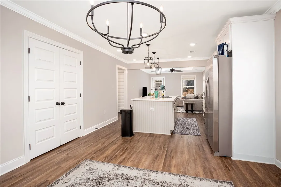 Dining into kitchen