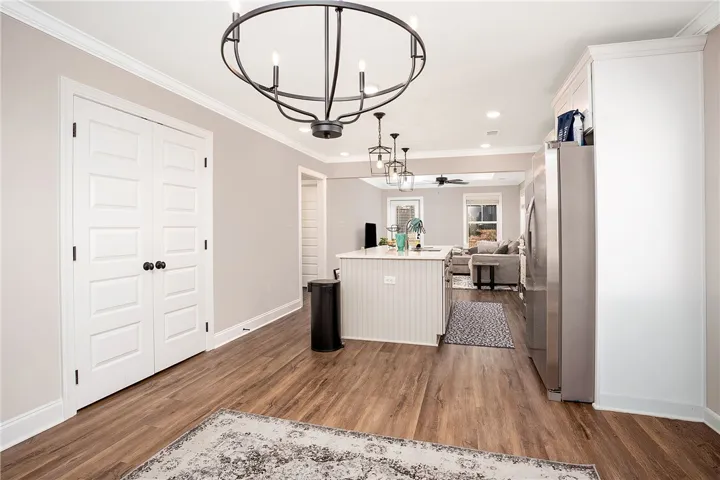 Dining into kitchen