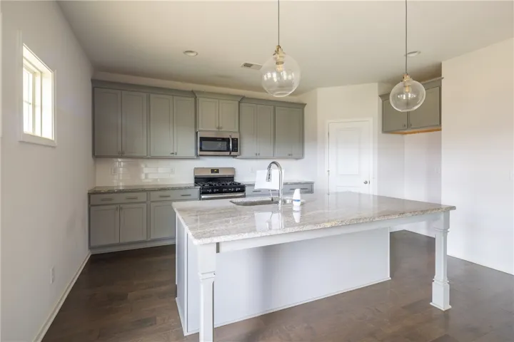 2904 Wyndham Lane, Opelika, Alabama 36804