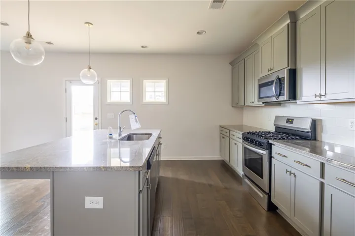 2904 Wyndham Lane, Opelika, Alabama 36804