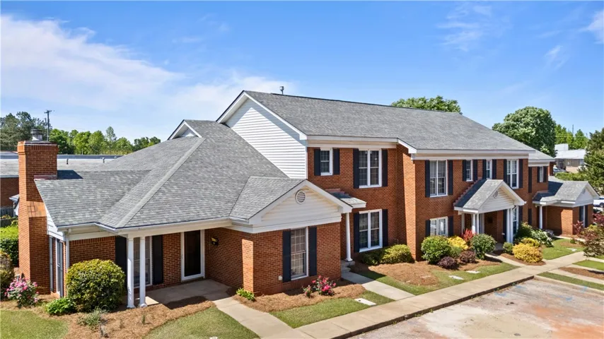 Original Executive Hills townhomes.  New ones being built will be much higher in price...great for property values so buy now!