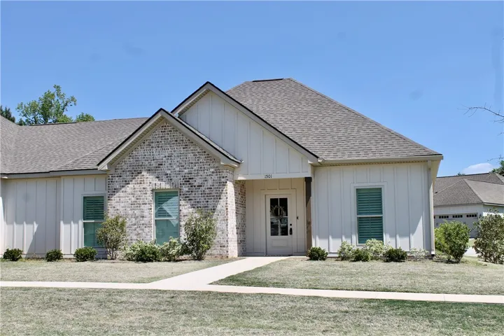 The perfect year-round home or game day.