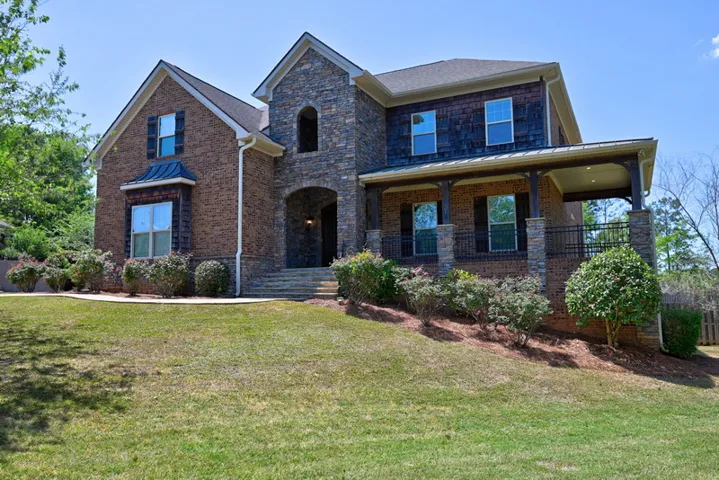Welcome to 475 Bennington Court!