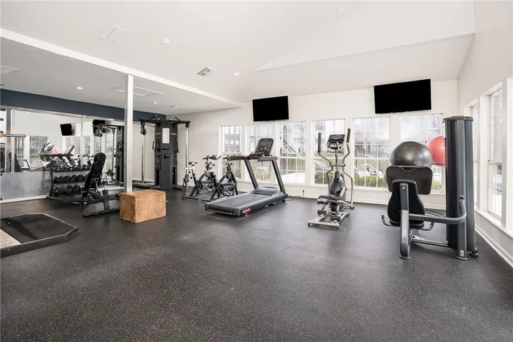 This fitness center offers varied equipment, allowing for a complete workout experience.