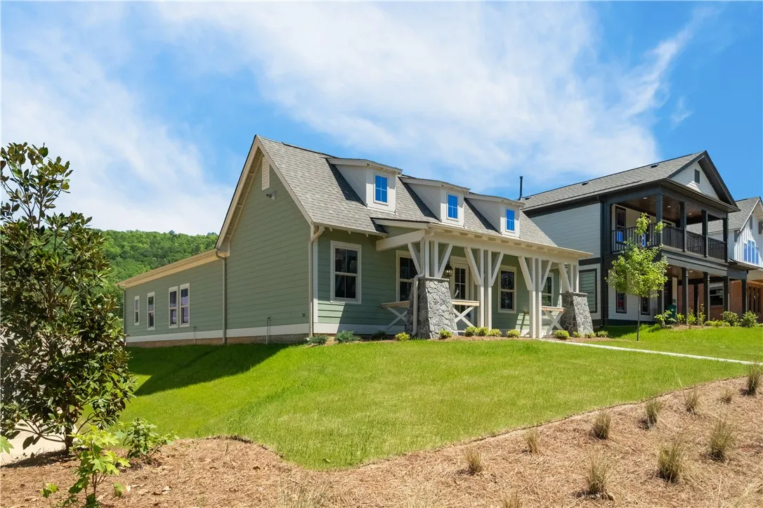 This image is of a previously built Foxglove A home, not the home for sale.