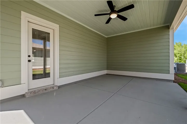 This image is of a previously built Foxglove A home, not the home for sale.