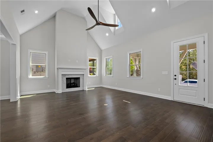 This image is of a previously built Foxglove A home, not the home for sale.