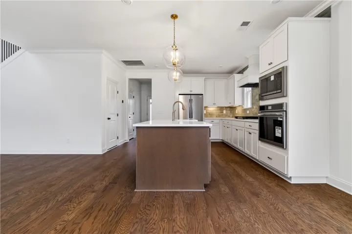 4 James Burt Parkway, Auburn, Alabama 36830