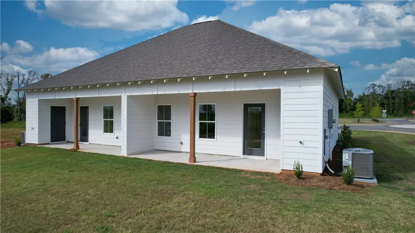 Photo is an example of a completed Camellia Duette. All plans, pricing and specifications are subject to change without notice.