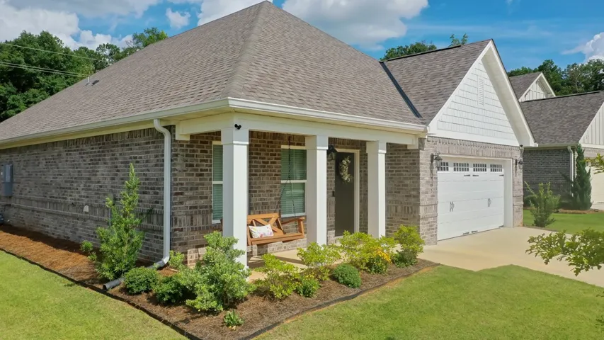 1835 Hidden Lakes Drive, Opelika, Alabama 36801