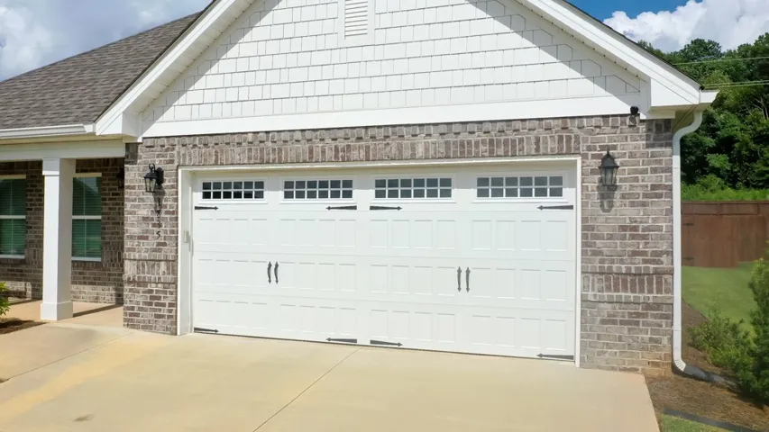 1835 Hidden Lakes Drive, Opelika, Alabama 36801