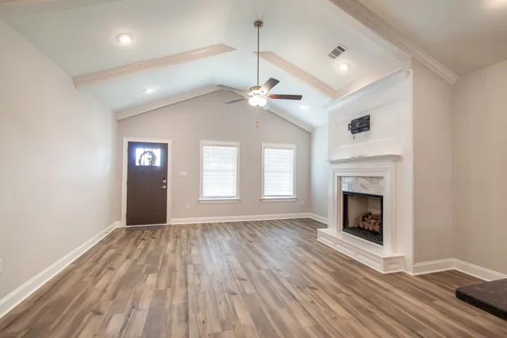 1835 Hidden Lakes Drive, Opelika, Alabama 36801