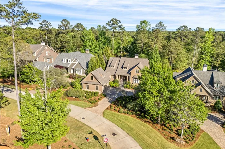 A serene setting just moments from all that Auburn and downtown Opelika have to offer.