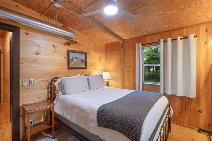 81 Forest Road, Notasulga, Alabama 36866