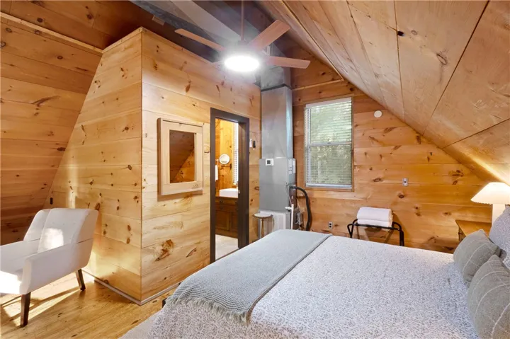 81 Forest Road, Notasulga, Alabama 36866