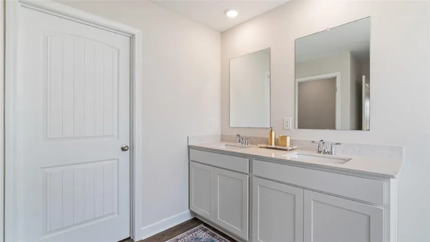 2883 Bunker Drive, Auburn, Alabama 36830