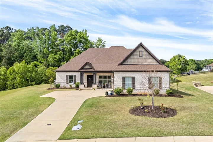 760 Owens Way, Opelika, Alabama 36804