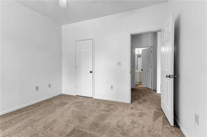 3297 S College Street B201, Auburn, Alabama 36830