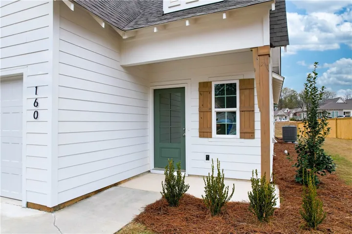 EXAMPLE PHOTOS of completed Hayden Floor plan