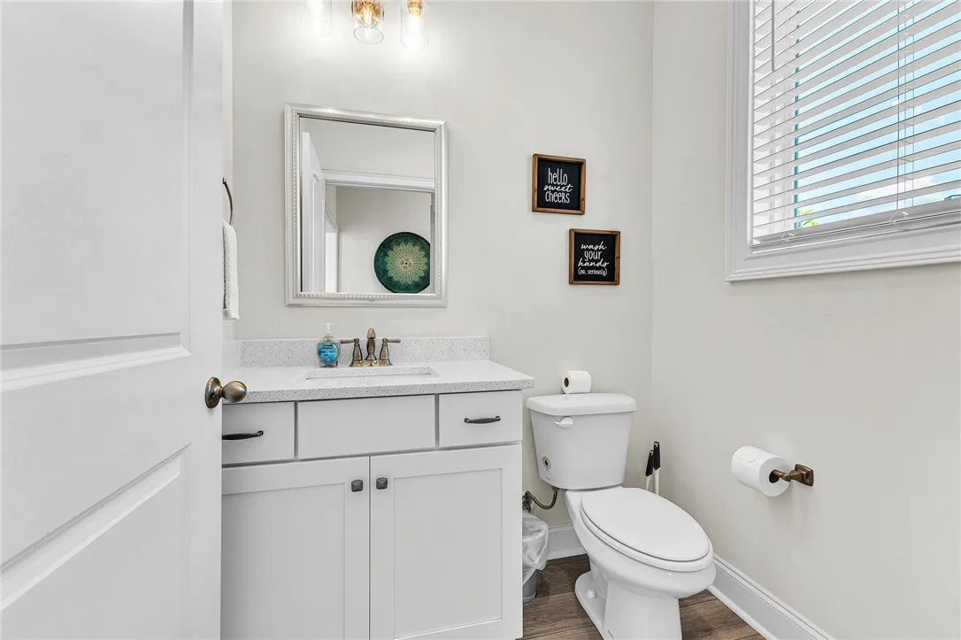 1/2 bath