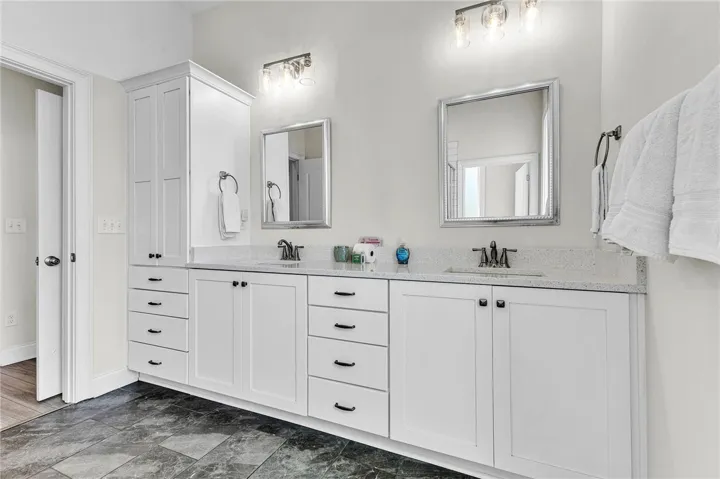 Primary bath
