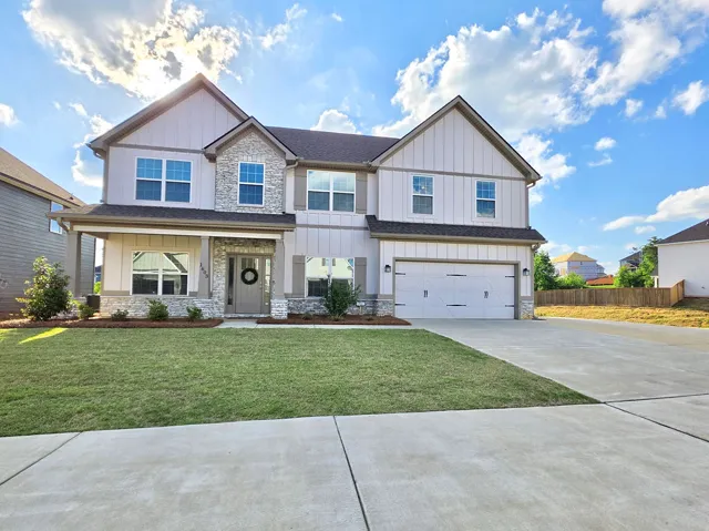 Gorgeous Curb appeal!