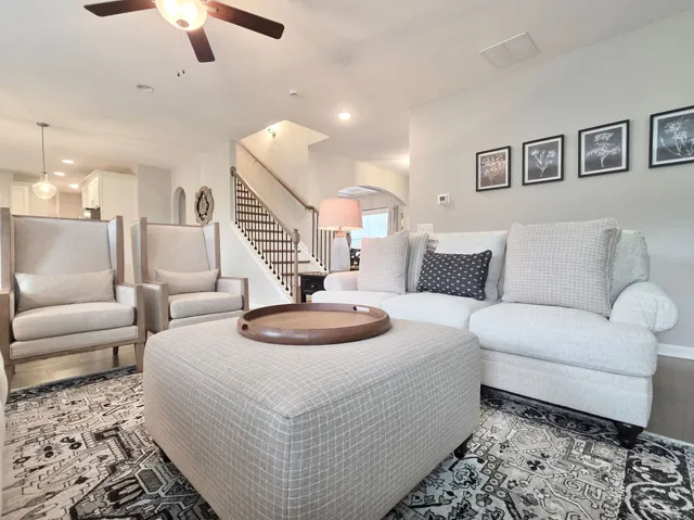 This inviting living space features an open layout, ideal for relaxation and entertaining.