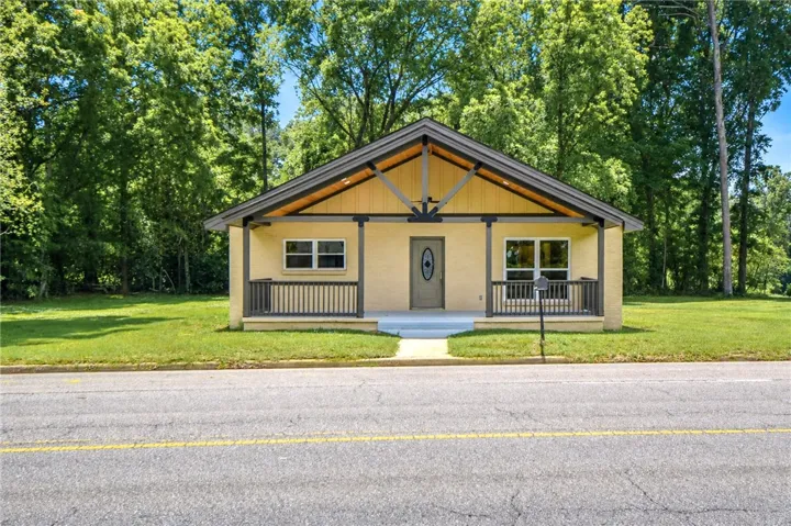 923 W Bridge Street, Wetumpka, Alabama 36092