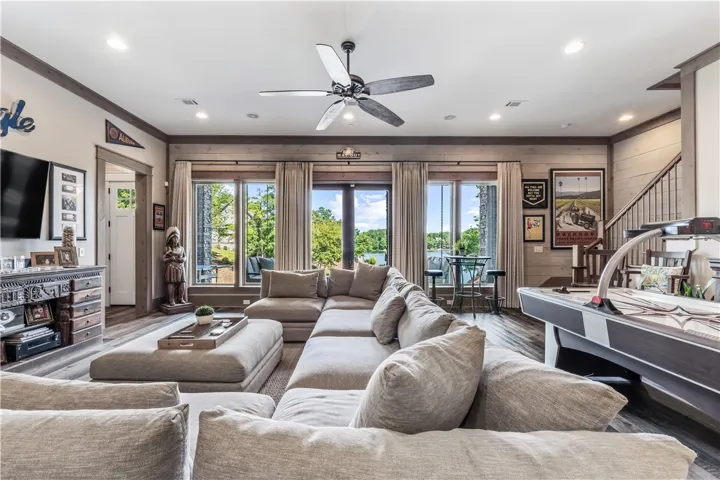 Terrace Level Living