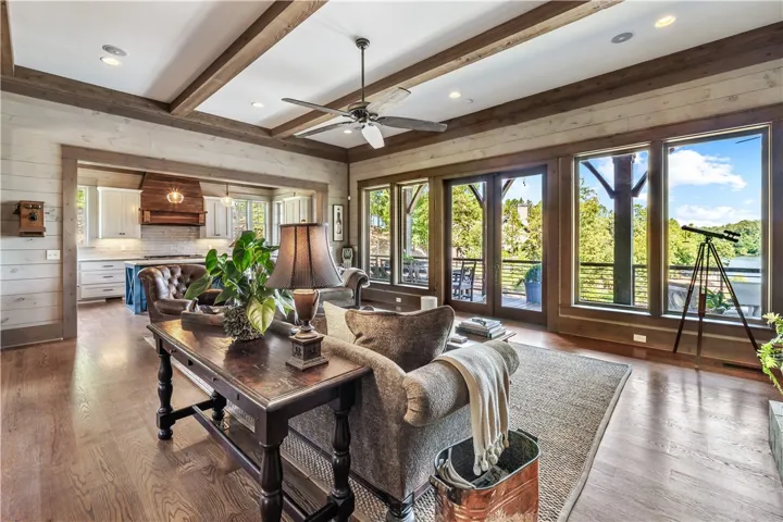 Main Level​​‌​​​​‌​​‌‌​‌‌​​​‌‌​‌​‌​‌​​​‌​​ Living