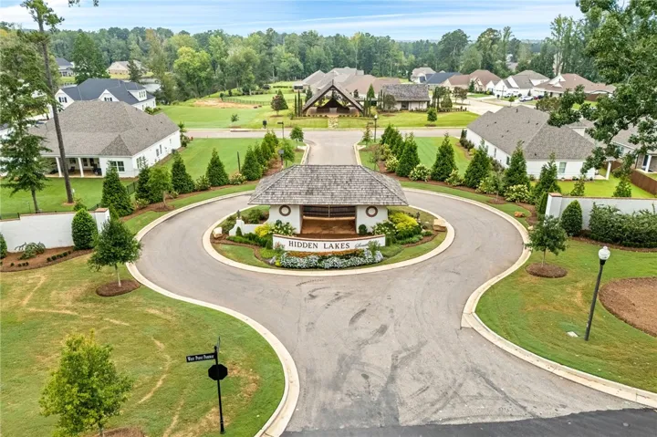 Welcome to Hidden Lakes!