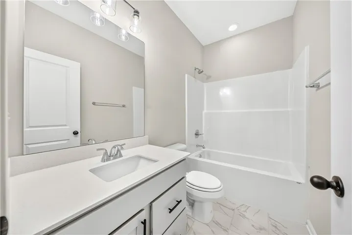 7 Revolutionary Court, Ft Mitchell, Alabama 36856