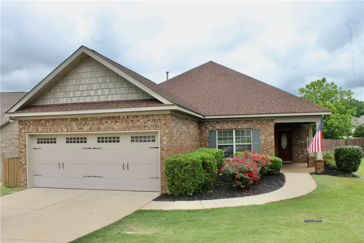 Welcome to 2718 Sophia Way.